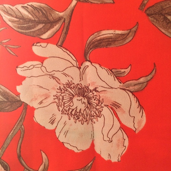 HYFVE Coral Poppy Cut-Out Shoulder Blouse - Picture 7 of 8